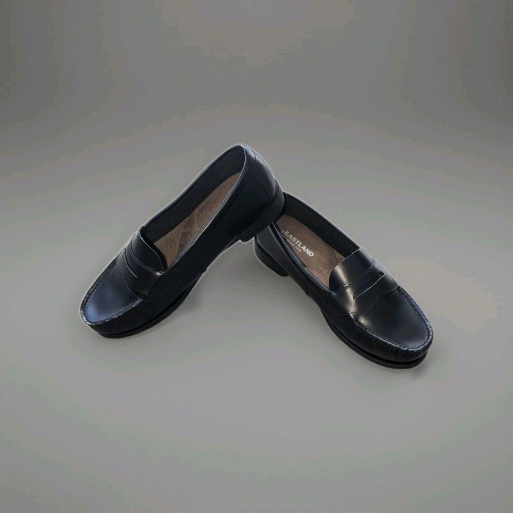 Eastland (Sz 8.5 MW Classic II Women's Penny Loafers Black Shoes
